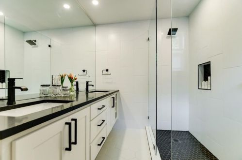 5707 Fairlane Dr, Austin TX  78757-4412 exterior