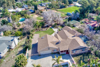 1550 Foothill Dr, Vista CA  92084-4708 exterior