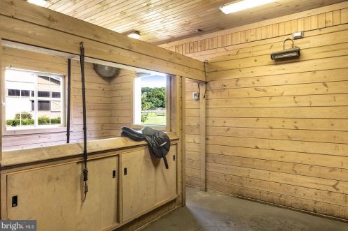 2874 Patuxent Riv Rd, Davidsonville MD 21035-2237 exterior