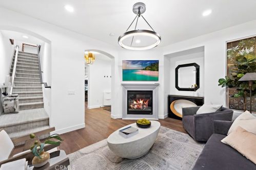 85 Sanctuary, Irvine CA  92620-3425 exterior