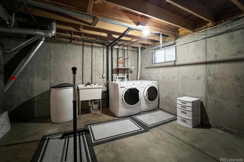 6909 Briarwood Dr, Englewood CO 80112-1160 exterior