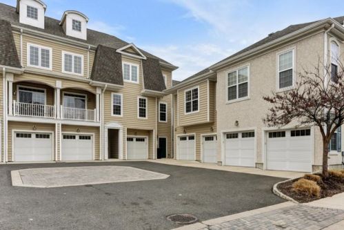 411 April Way, Middletown, NJ 07748-6510