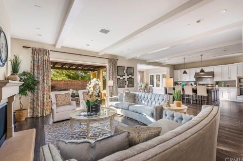 18 Shadybend, Irvine CA  92602-0844 exterior