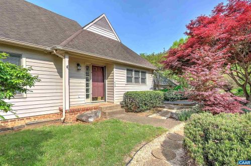 1524 Stoney Creek Dr, Charlottesville, VA 22902-7238