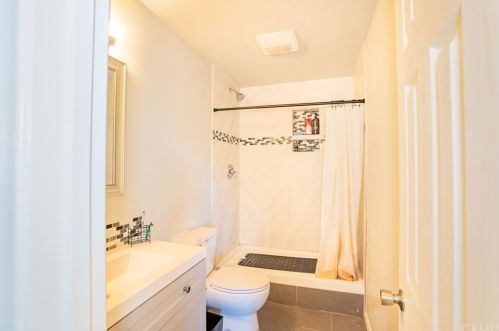 8482 Alexandria St, Riverside CA  92508-8109 exterior