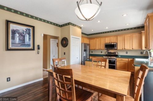 15321 Dundee Ct, Saint Paul MN  55124-5886 exterior