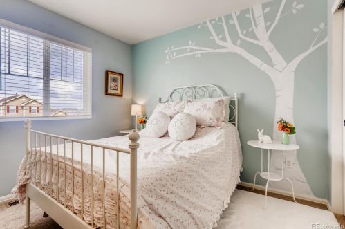 25834 Maple Dr, Aurora CO 80018-4597 exterior