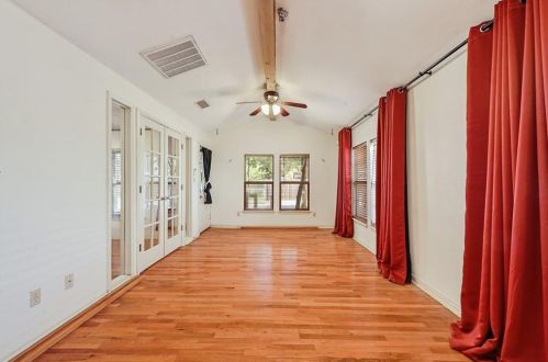 1309 Alamo St, Austin TX  78702-2224 exterior