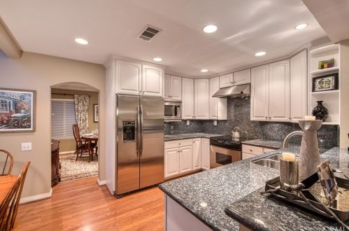 15 Alba, Irvine CA  92620-1901 exterior