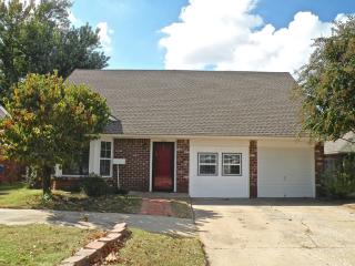 616 Jean Marie Dr, Norman, OK 73069-5108