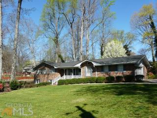 403 Highview Dr, Smyrna GA  30082-3709 exterior