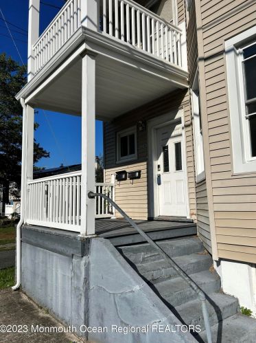 120 Morningside Ave, Middletown NJ  07748-5734 exterior