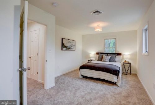 111 Eastman Ave, Lancaster PA  17603-4476 exterior