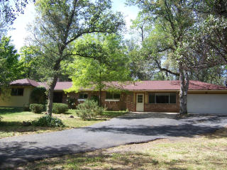 10101 Sandy Ln, Redding, CA 96001-9742