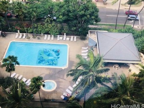 300 Wai Nani Way, Honolulu HI 96815-3961 exterior