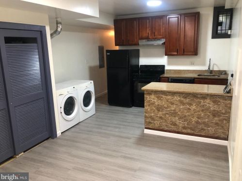 2036 19 St, Philadelphia PA 19121-4120 exterior