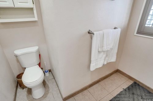 4619 130 St, Hawthorne CA 90250-5146 exterior