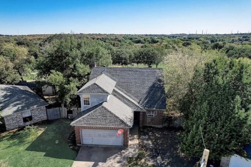 5187 Mdw Ct, Fort Worth TX  76112-3865 exterior