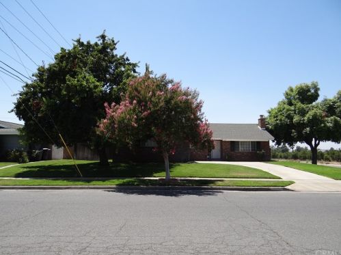 1528 Rosehill Dr, Riverside CA  92507-0614 exterior