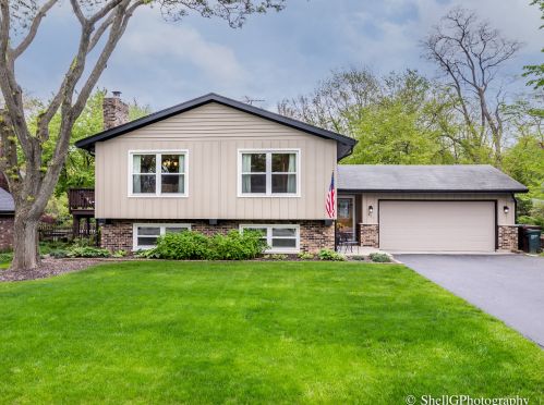 521 Hawthorne Rd, Frankfort, IL 60423-1061