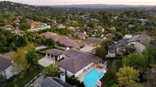 12821 Bonita Heights Dr, Santa Ana CA  92705-1319 exterior