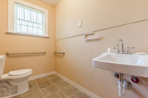 3238 Dogwood Dr, Atlanta GA  30354-1191 exterior