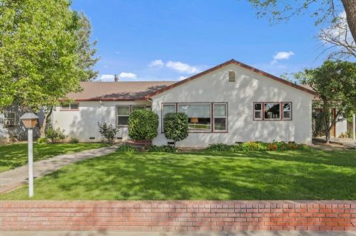 250 Maple Ave, Ripon, CA 95366-2330