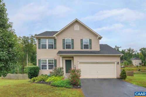 170 Justin Dr, Bybee, VA 22963-2081