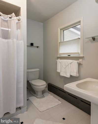 41 Friends Ave, Haddonfield NJ 08033-1500 exterior