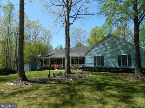 18299 Ragtop Rd, Jeffersonton, VA 22724-2284