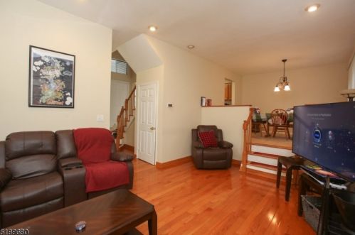 113 Overlook Dr, Hackettstown NJ  07840-4614 exterior
