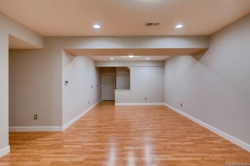 5028 Addison Way, Aurora CO 80016-5390 exterior