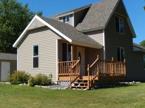 212 Cottage Grove Ave, Preston, MN 55965-1222