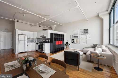 314 12th St, Philadelphia, PA 19107-1126