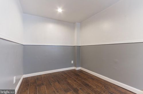 5215 10th St, Philadelphia PA  19141-4009 exterior