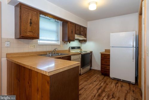 1081 Monticello Ln, Lancaster PA  17603-9410 exterior