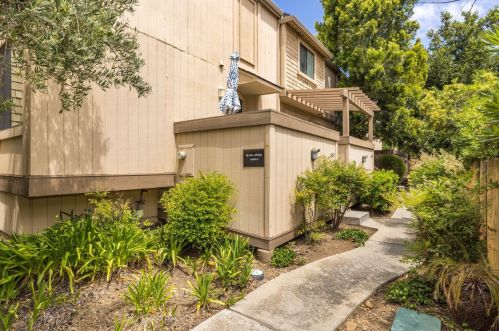 16152 Loretta Ln, Los Gatos, CA 95032-2041