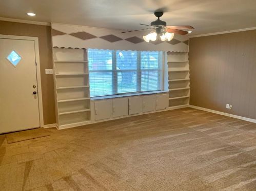 201 Sherman St, Nocona TX 76255-2732 exterior