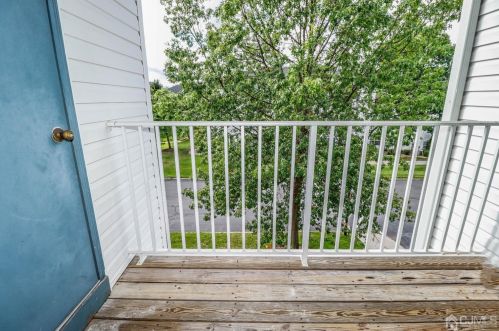 1737 Waterford Dr, Edison NJ  08817-1909 exterior
