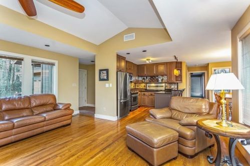 1211 Laurel Summit Dr, Smyrna, GA 30082-4329