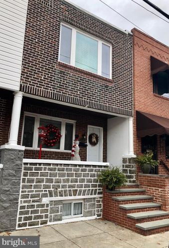 2812 16th St, Philadelphia, PA 19145-4811