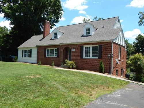 254 Hillcrest Dr, Elkin, NC 28621-2938