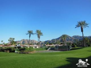 45878 Algonquin Cir, Palm Desert, CA 92210-8304