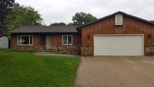 507 Thomas Ave, Stratford, IL 61064-1035