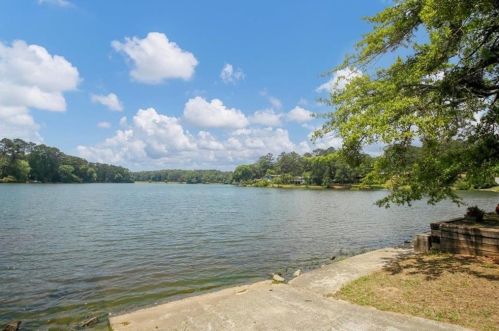 2651 Lk Capri Dr, Conyers GA  30012 exterior