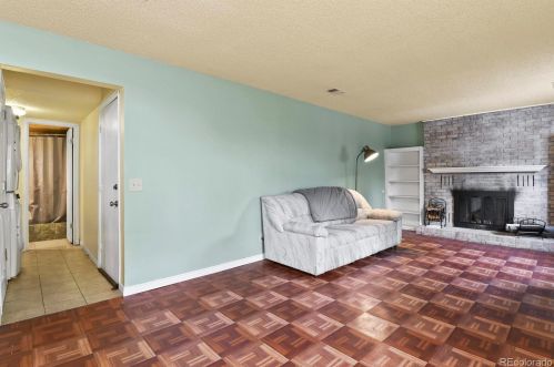 1794 Evanston St, Aurora CO 80014-2519 exterior