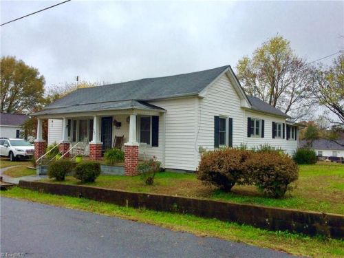 507 Washburn Ave, Eden, NC 27288-2647