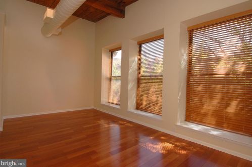 266 23rd St, Philadelphia, PA 19103-5530