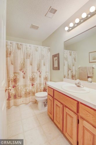 10098 Bridgewater Pkwy, Saint Paul MN  55129-8576 exterior