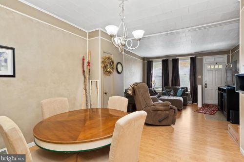 323 Louther St, Carlisle, PA 17013-2530